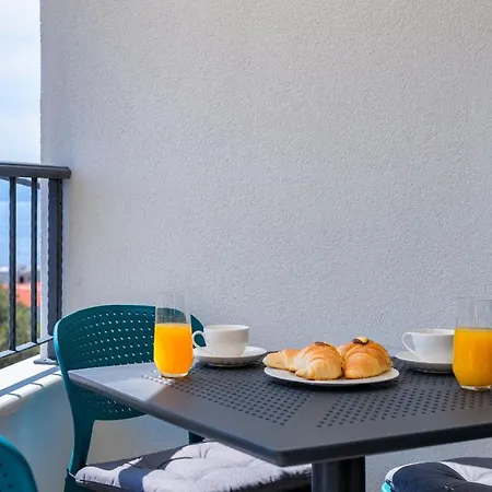 Mare Apartment *