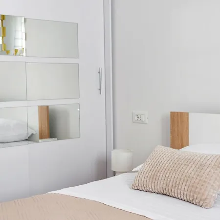 Mare Apartment *
